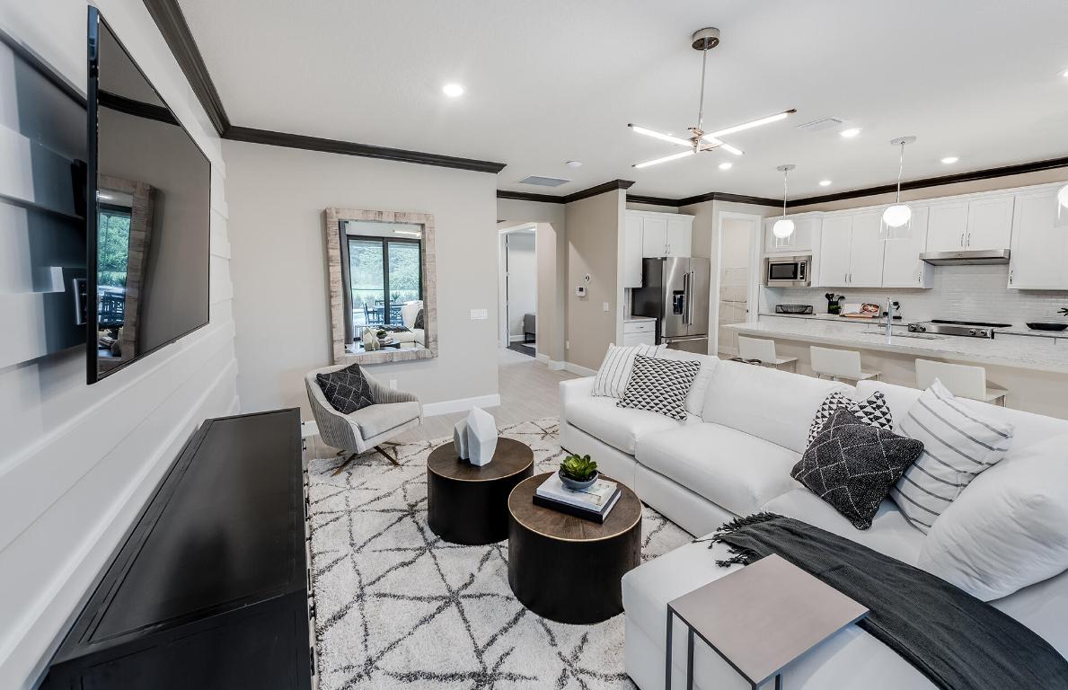 DEL WEBB TRADITION - Residential