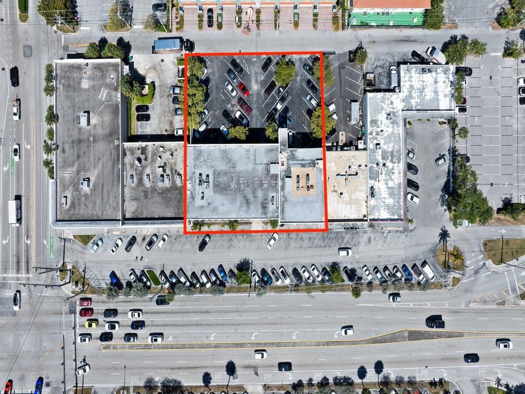 Photo of 2817 E Oakland Park Boulevard, Fort Lauderdale, FL 33306 (MLS # F10495959)