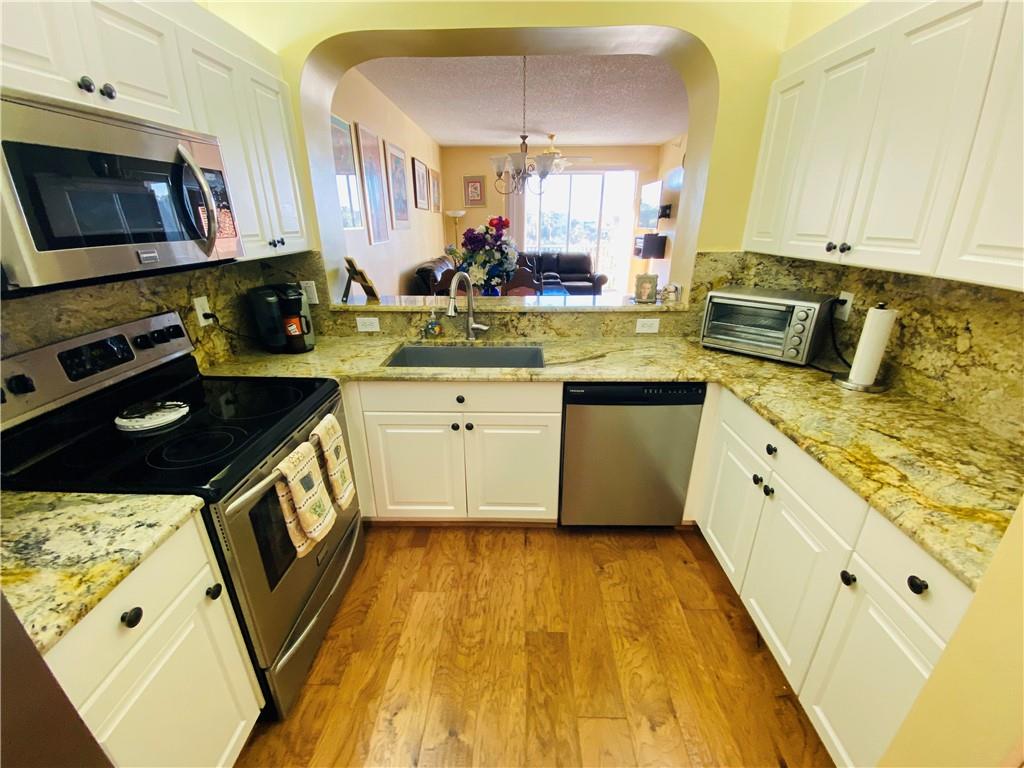 Kings Point / Southampton - Residential