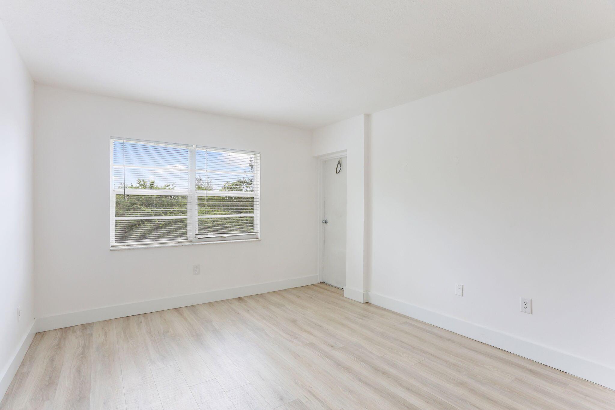 HERITAGE CIRCLE CONDO - Residential Lease