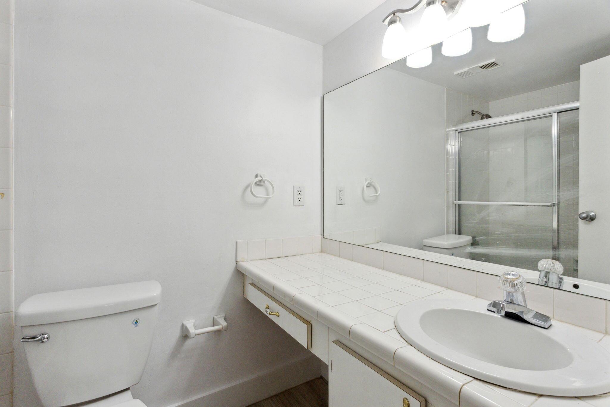 HERITAGE CIRCLE CONDO - Residential Lease