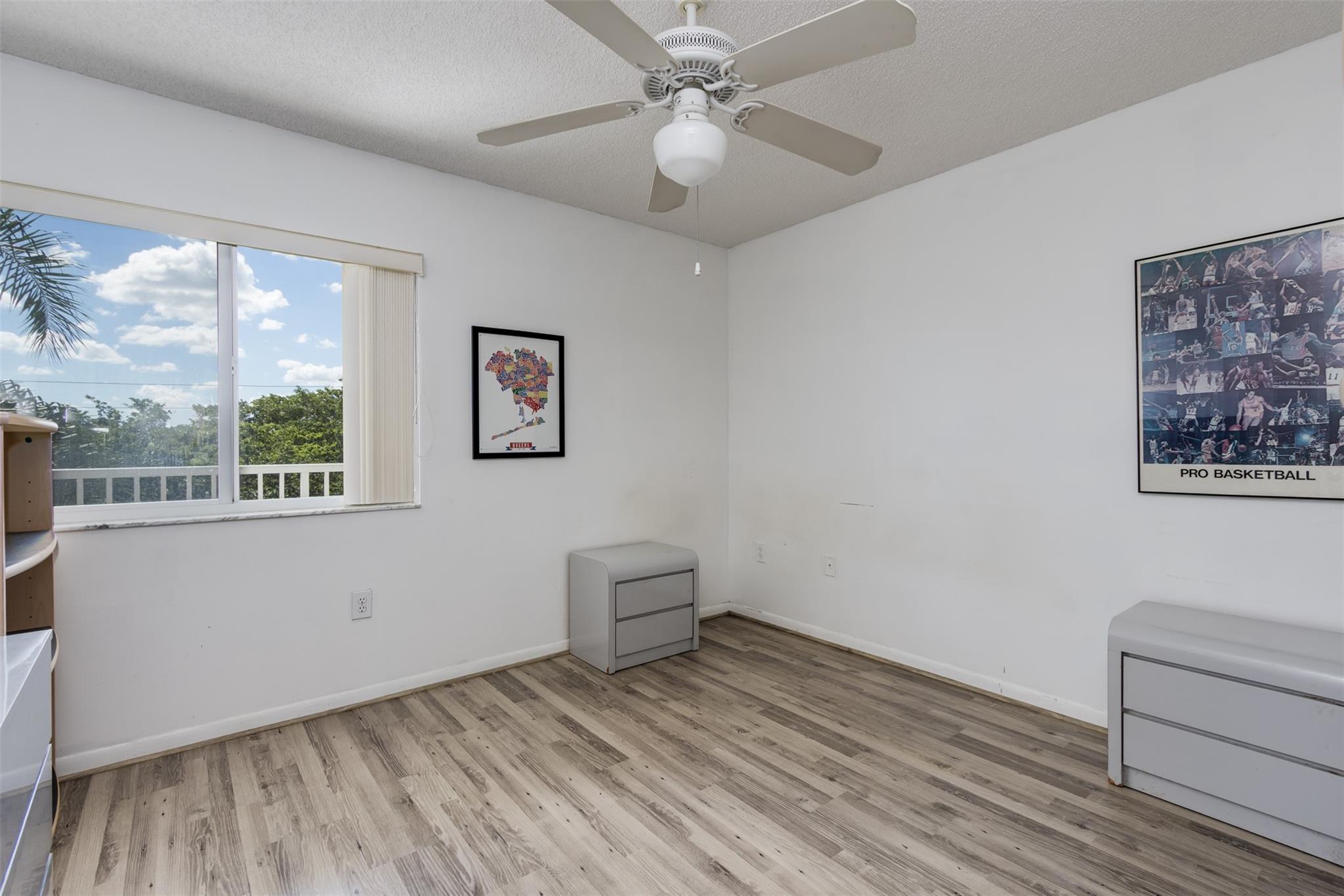 Weldon Condo - Residential