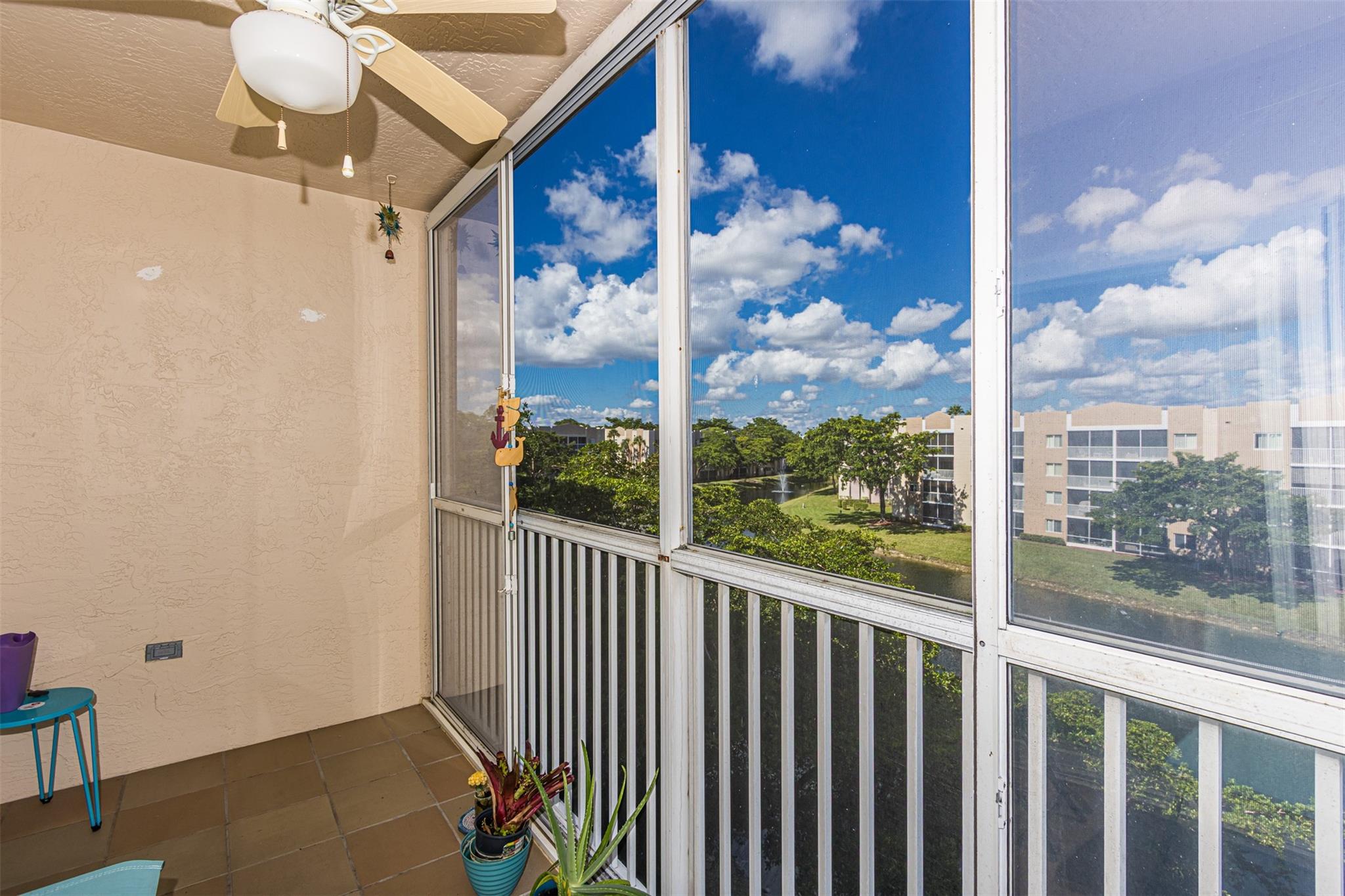 Weldon Condo - Residential