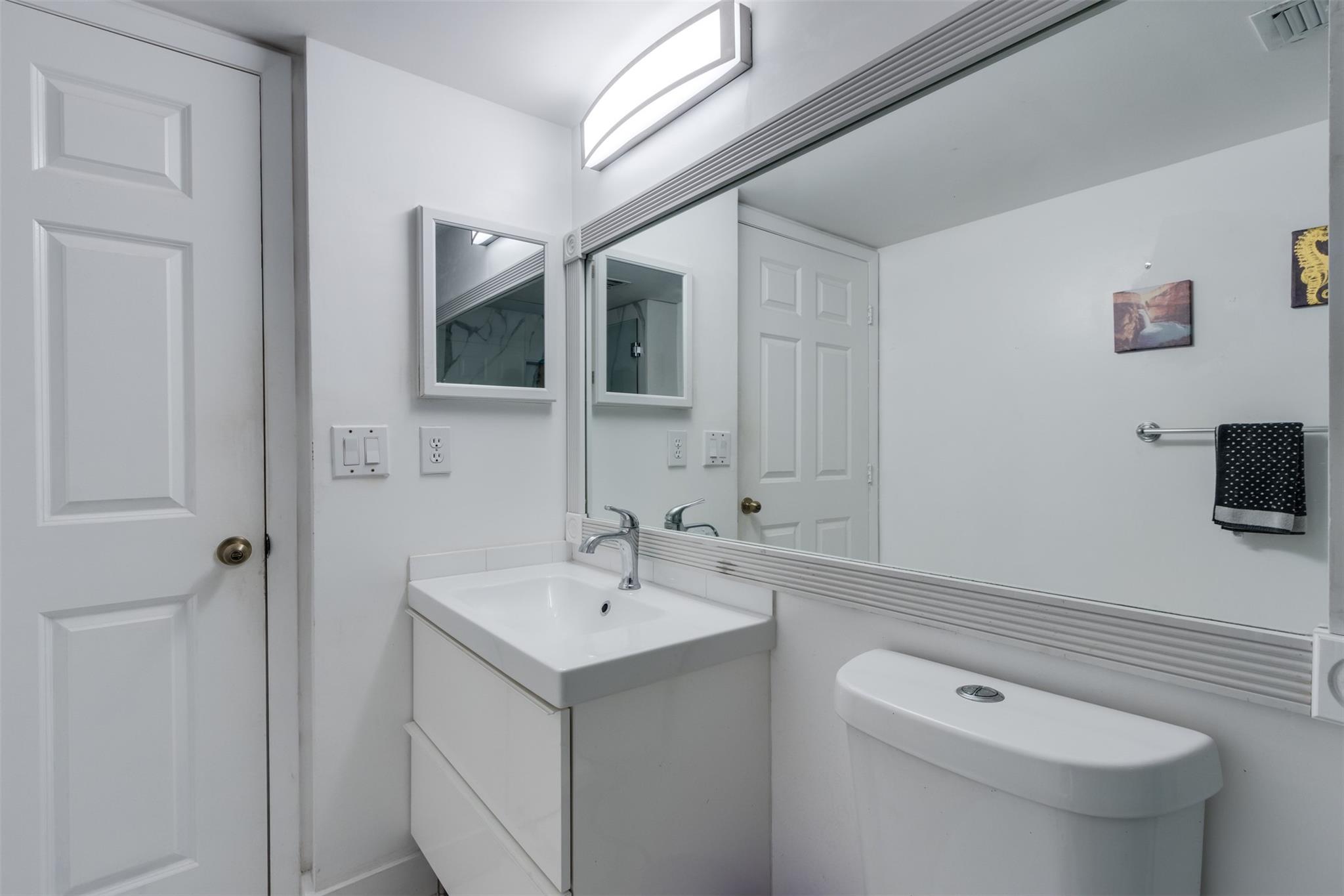 Weldon Condo - Residential
