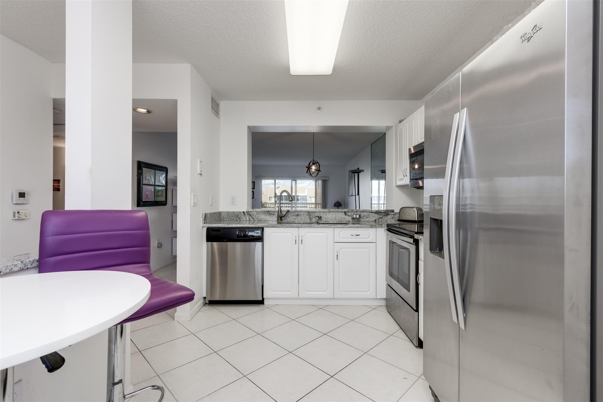 Weldon Condo - Residential