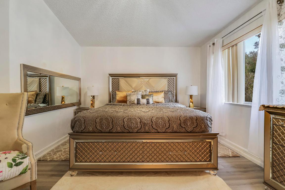 WILLOUGHBY FARMS - Residential