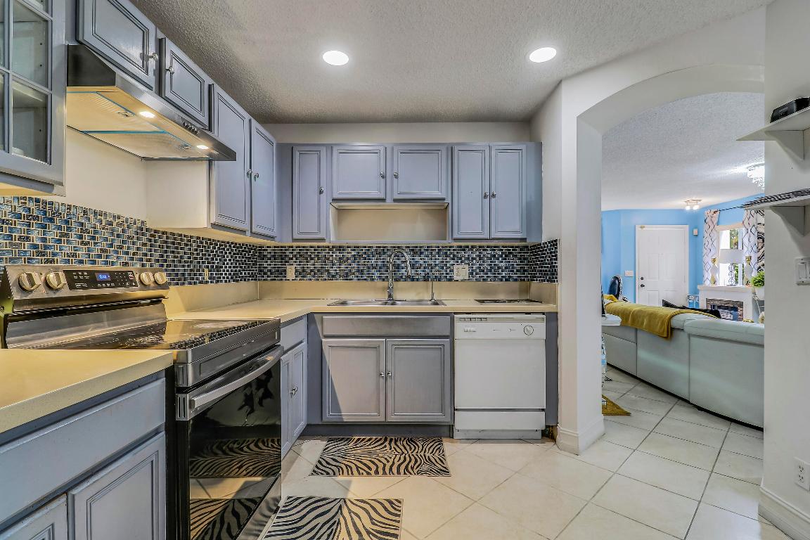 WILLOUGHBY FARMS - Residential