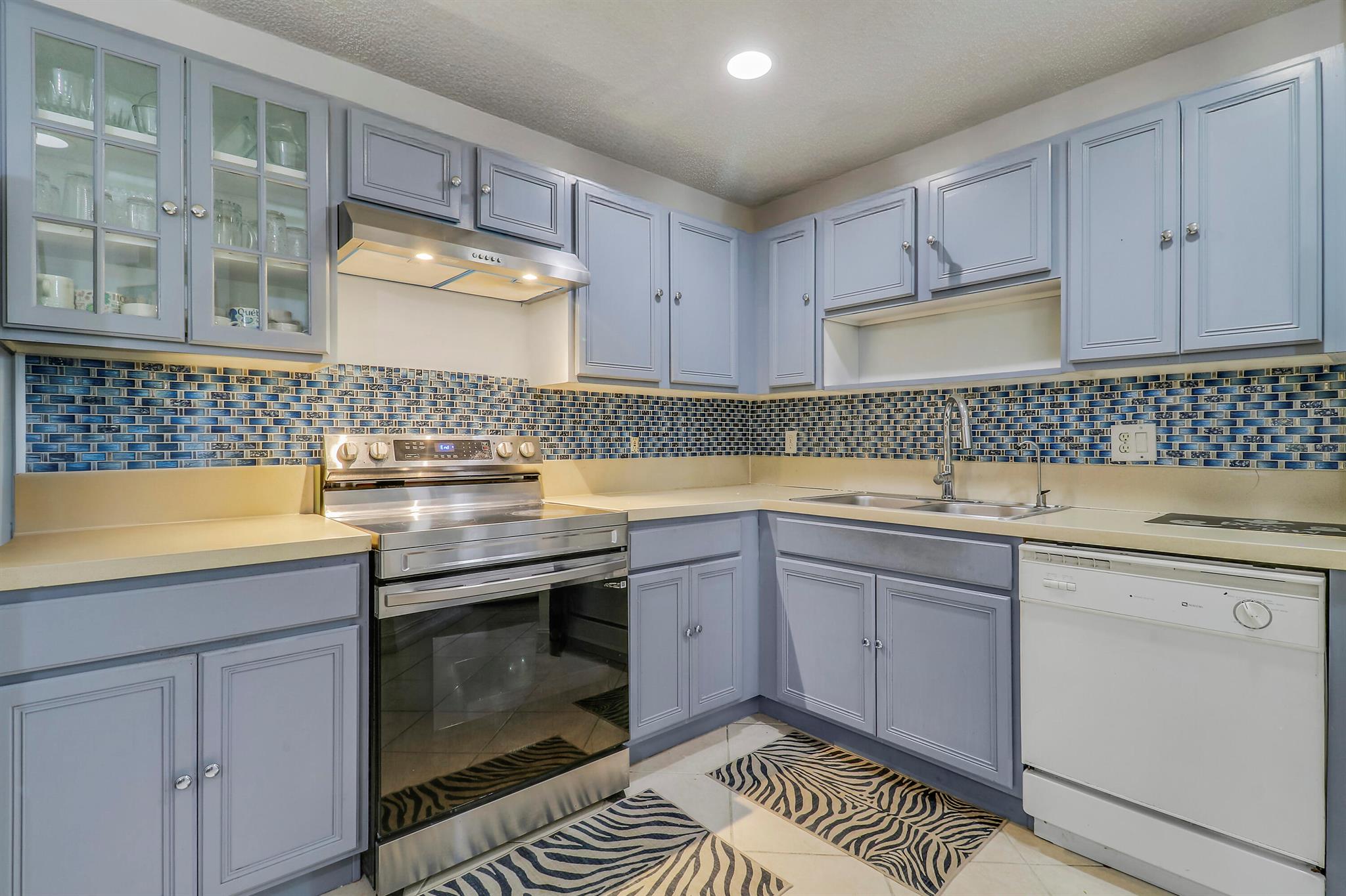 WILLOUGHBY FARMS - Residential