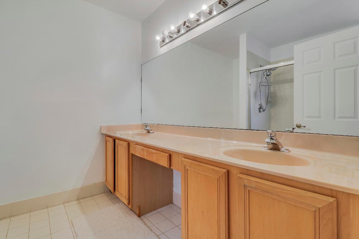 WILLOUGHBY FARMS - Residential