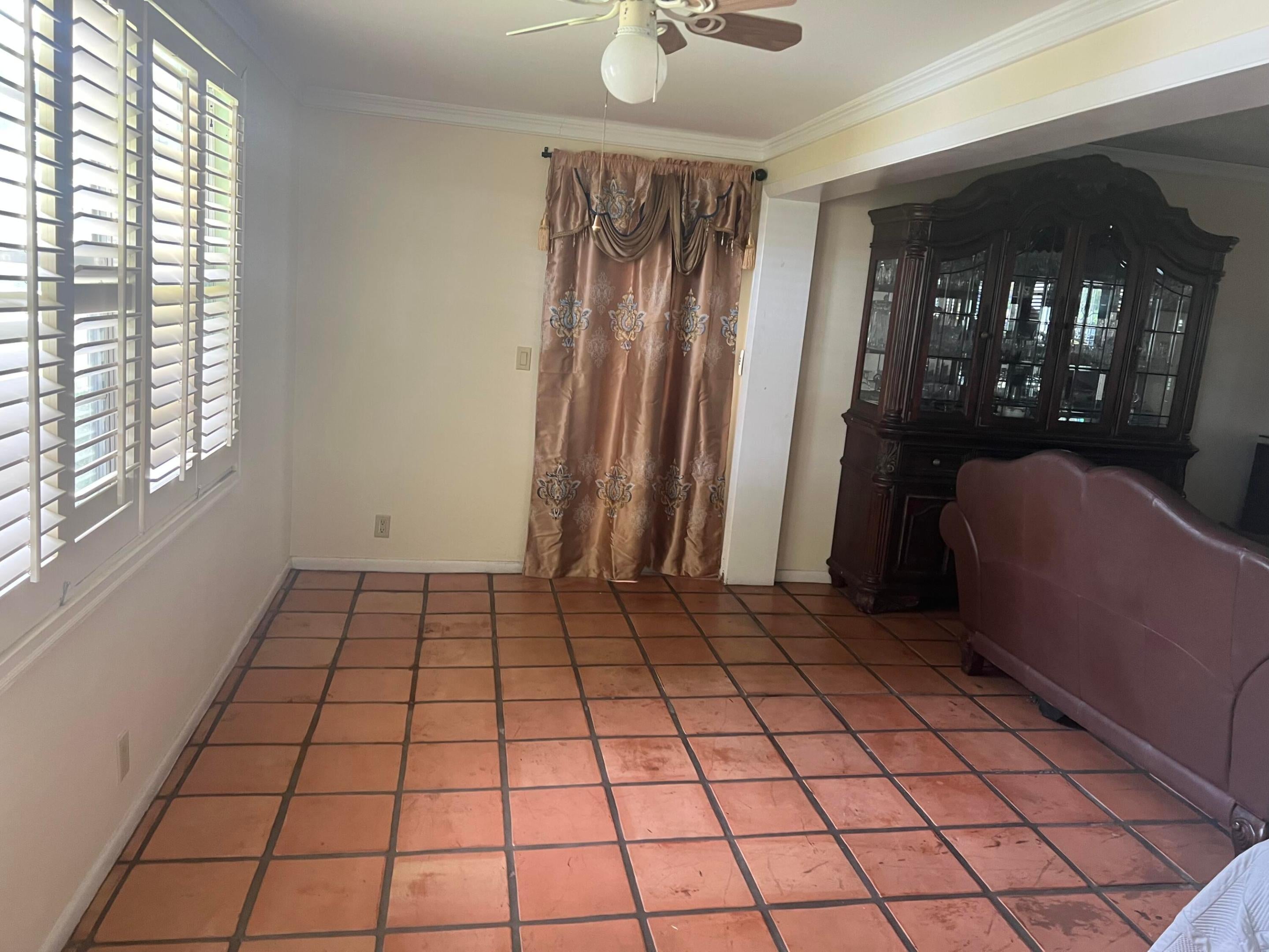 501 SANDPIPER Circle 501