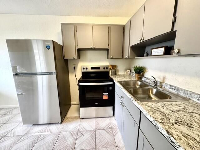 116 N F Street 7