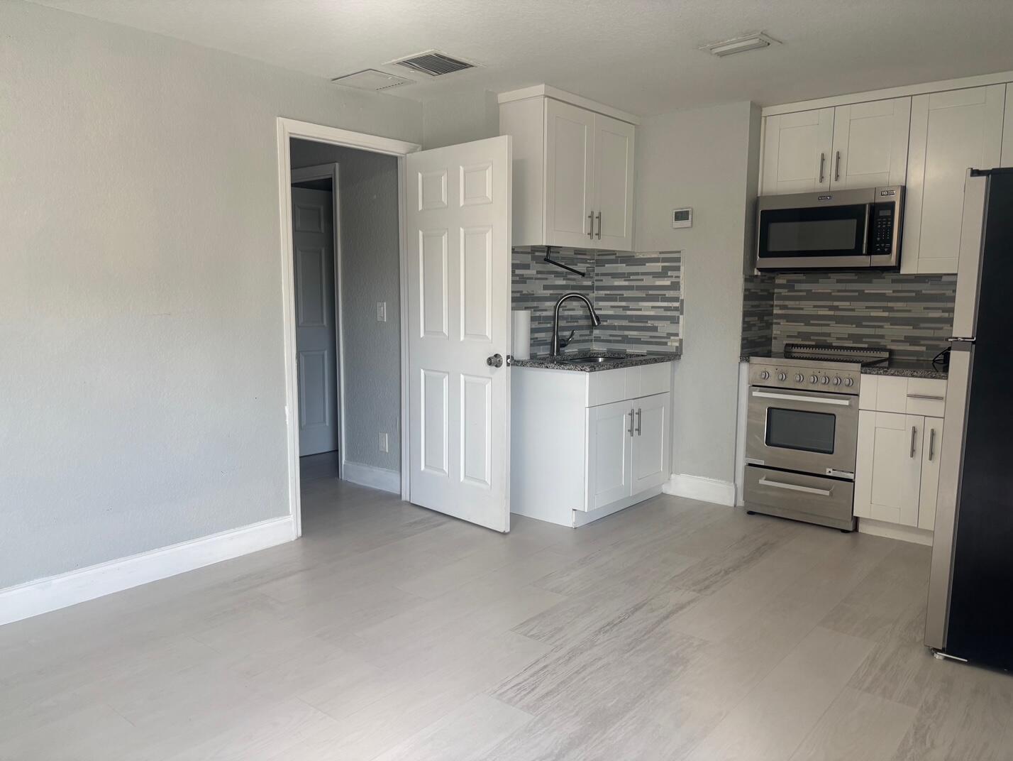 This charming 1 bedroom 1 bath villa is situated in the heart of the vibrant and picturesque Palm Springs, Perfectly located amidst a wealth of local amenities, this villa places you just moments away from everything you need, including excellent schools, shopping, restaurants, and recreational activities, Price INCLUDES WATER & ELECTRICITY!
