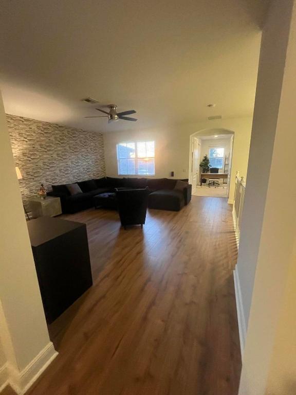 DEBUYS PLAT - Residential Lease