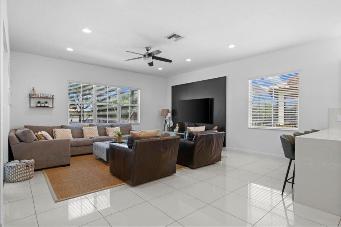 DEBUYS PLAT - Residential Lease