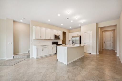 FIELDS AT GULFSTREAM POLO PUD PLAT SIX - Residential Lease