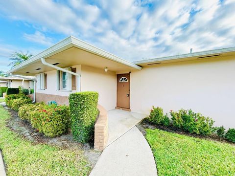 Photo of 2545 Dudley Drive W #L, West Palm Beach, FL 33415 (MLS # R11153378)