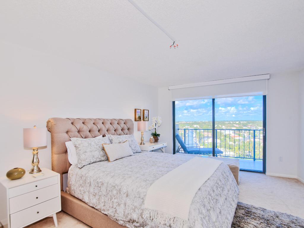 REGENCY HIGHLAND - Residential Lease