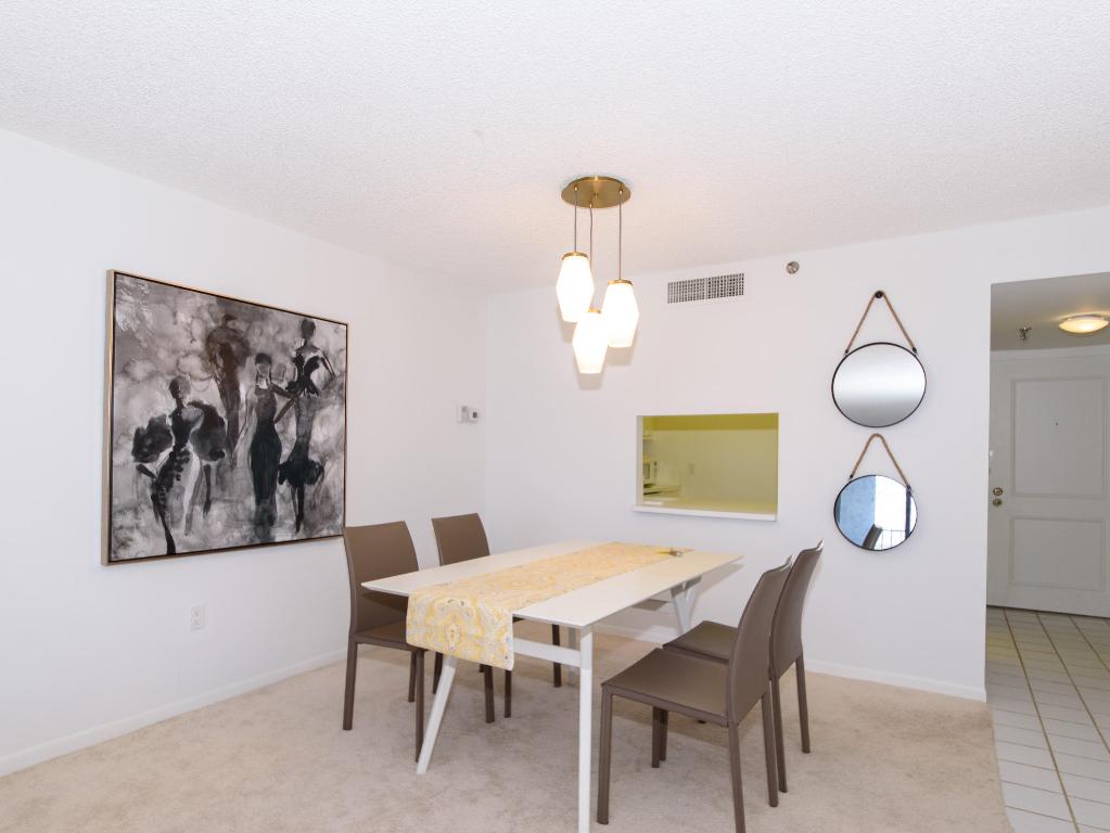 REGENCY HIGHLAND - Residential Lease