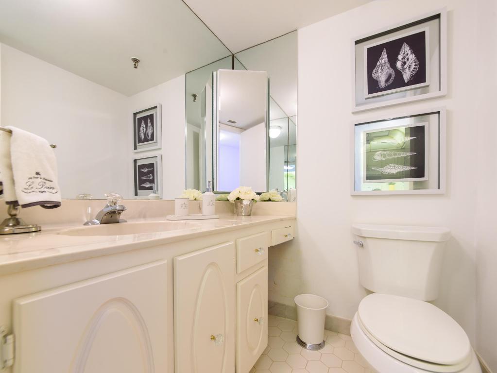 REGENCY HIGHLAND - Residential Lease