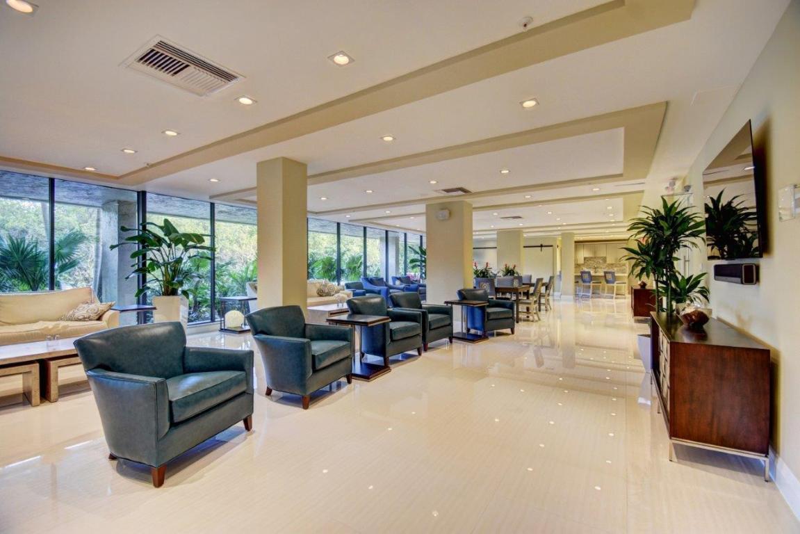 REGENCY HIGHLAND - Residential Lease