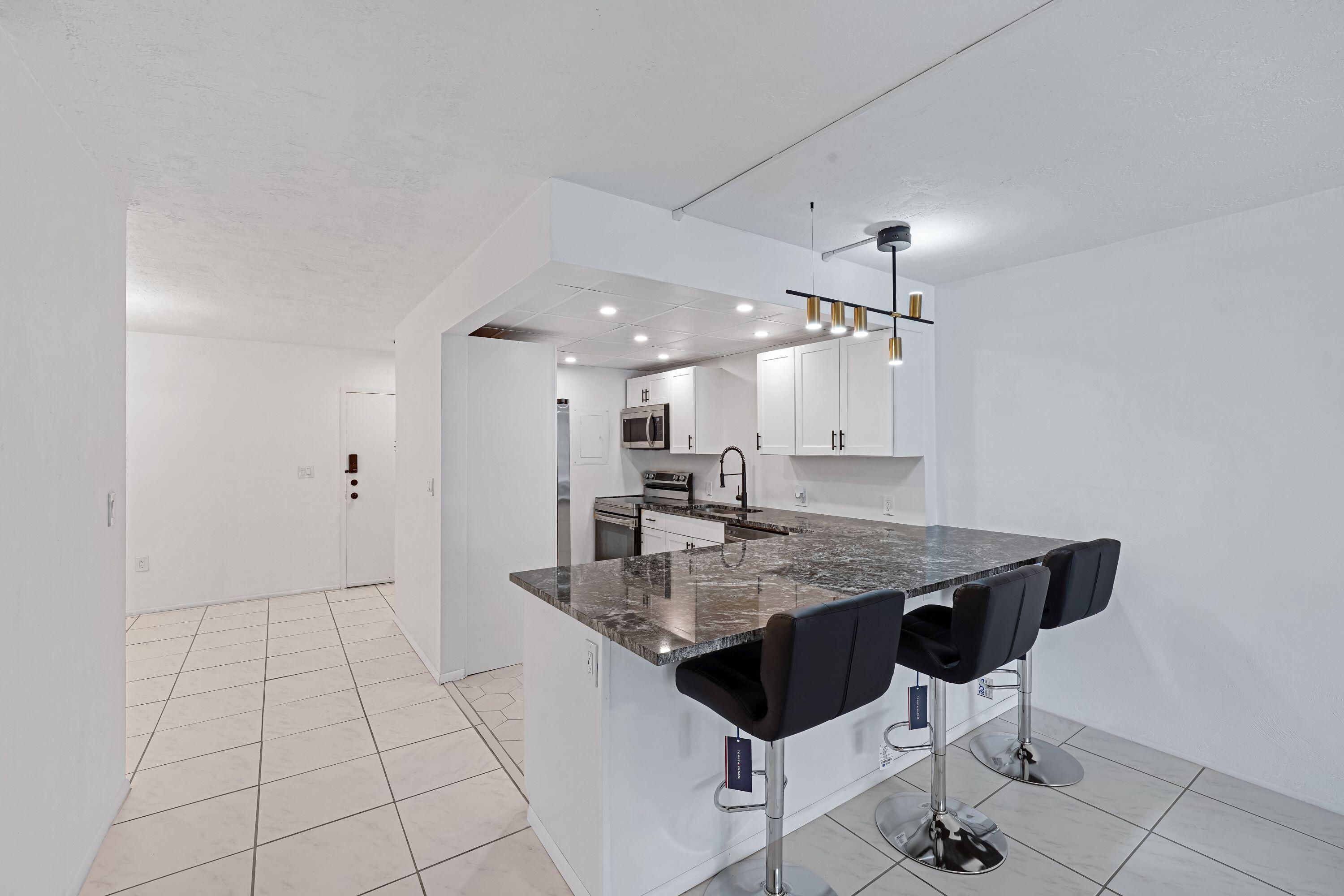 7100 NW 17th Street 220, Plantation FL 33313