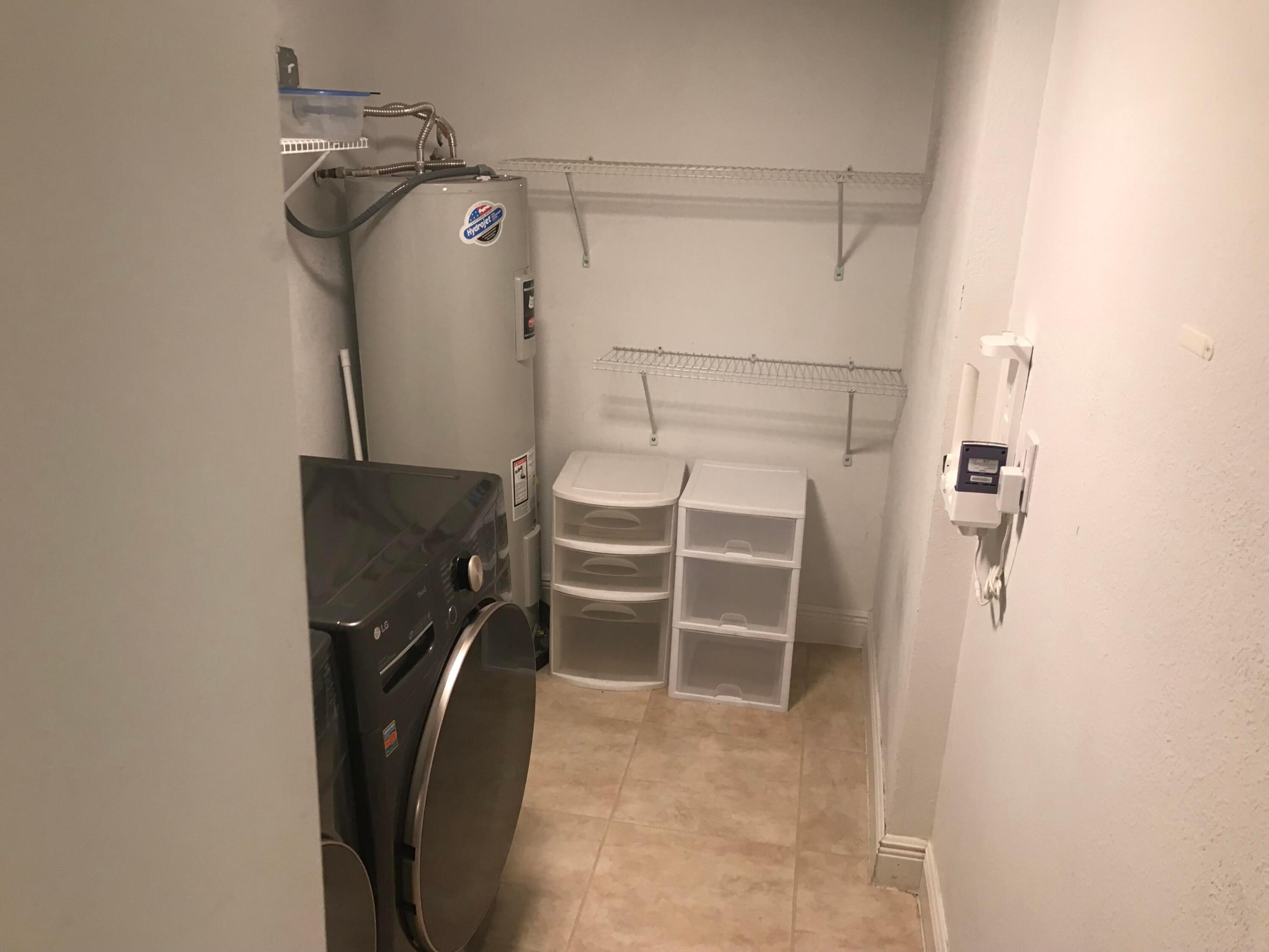 TRENDS AT BOCA RATON UNIT 3 - Residential Lease