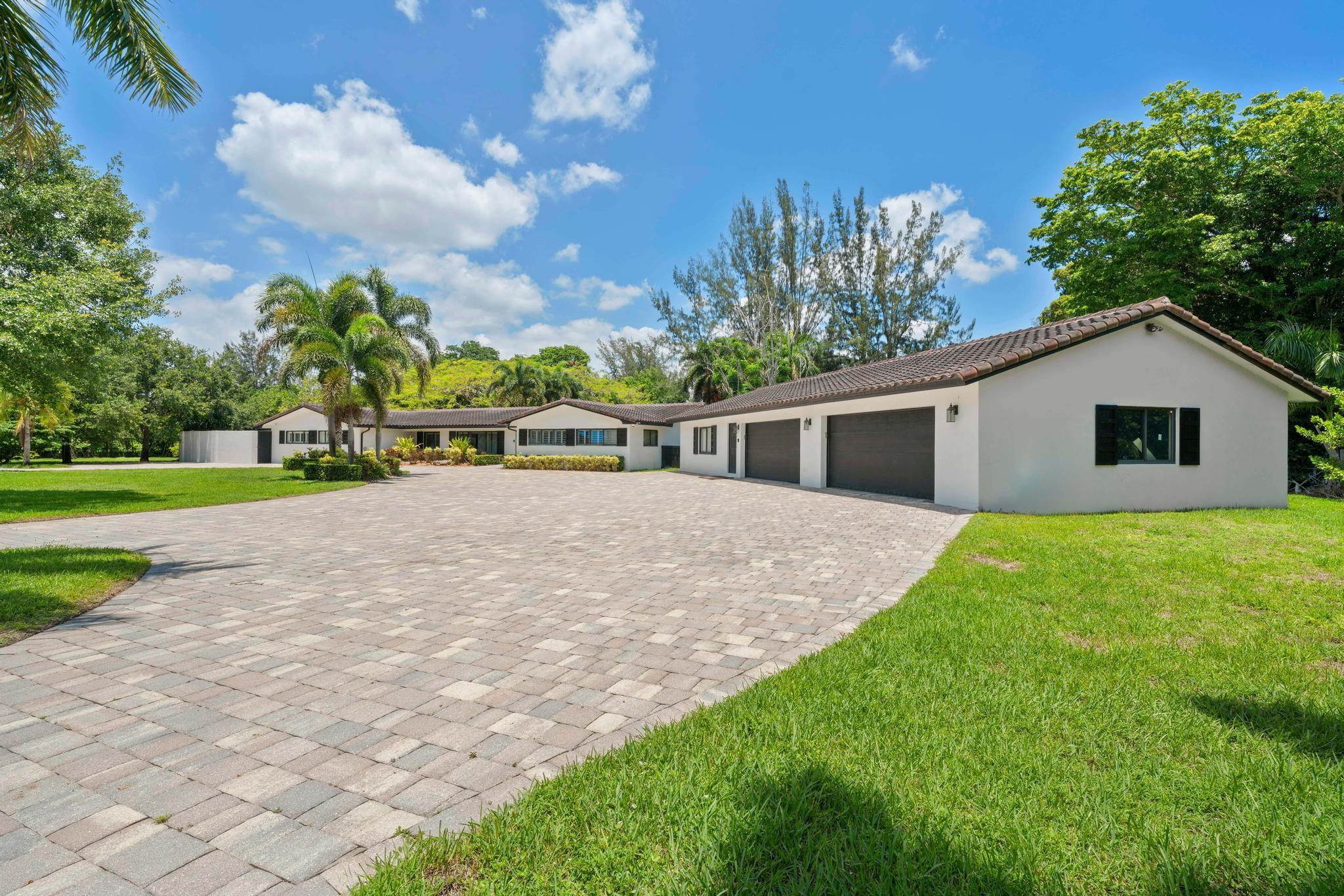14701 SUNSET LN