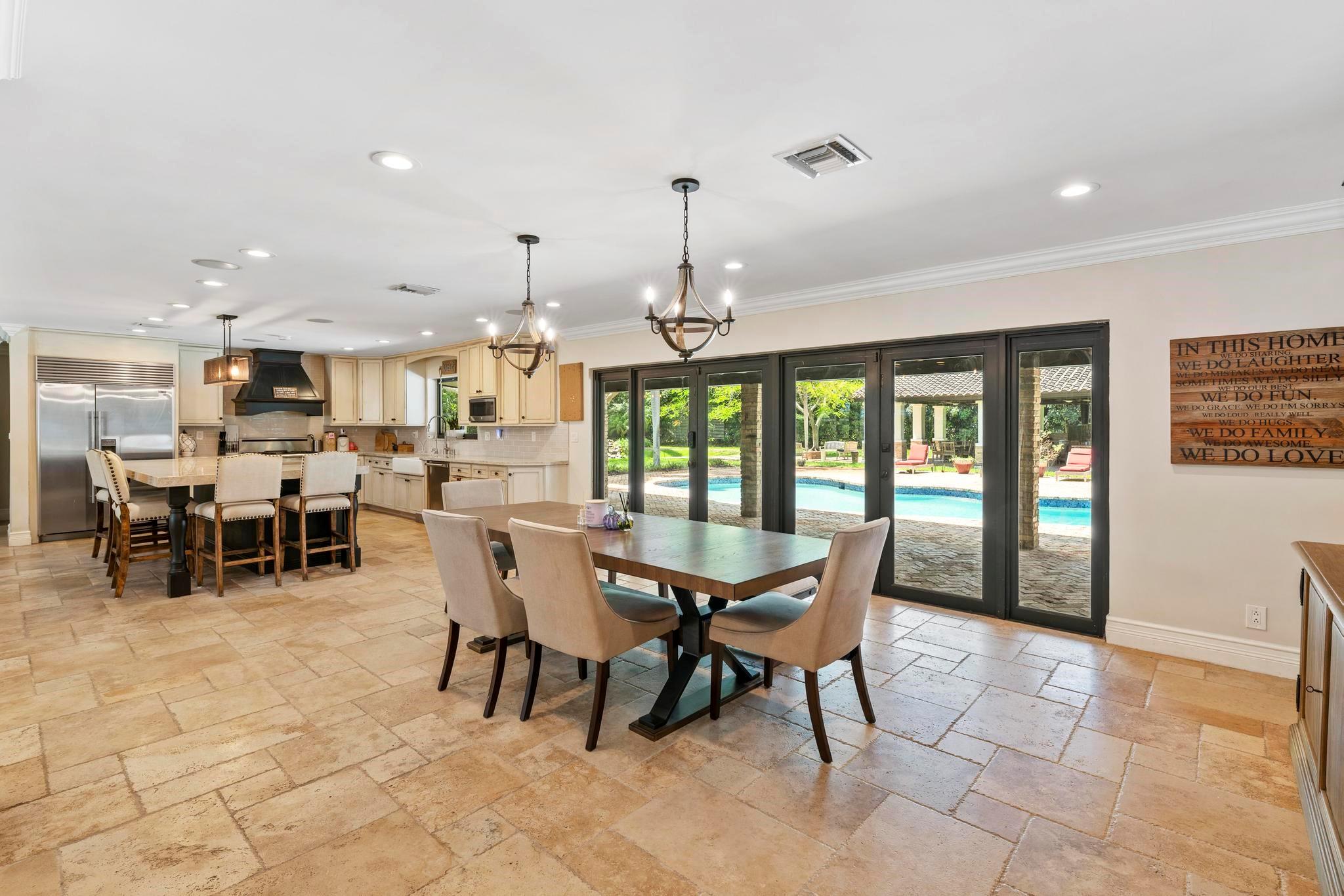 SUNSHINE RANCHES - Residential