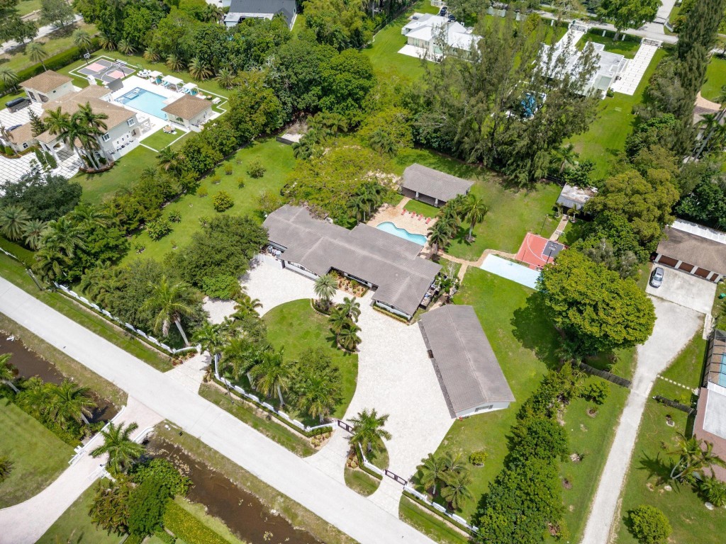 SUNSHINE RANCHES - Residential