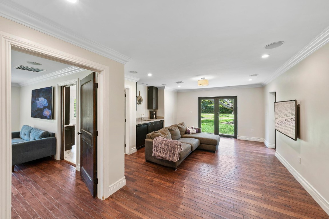 SUNSHINE RANCHES - Residential