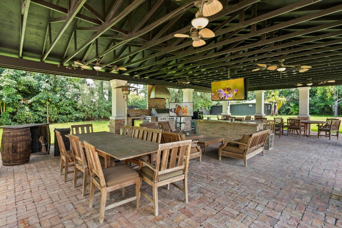 SUNSHINE RANCHES - Residential