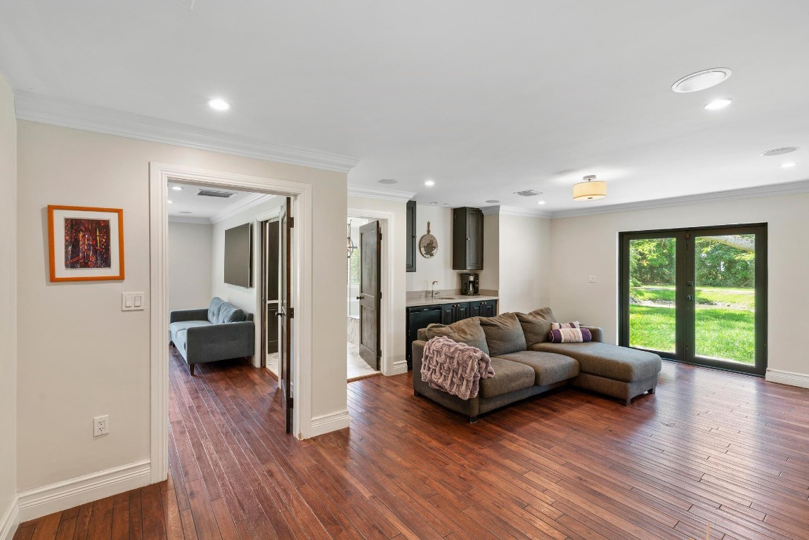 SUNSHINE RANCHES - Residential