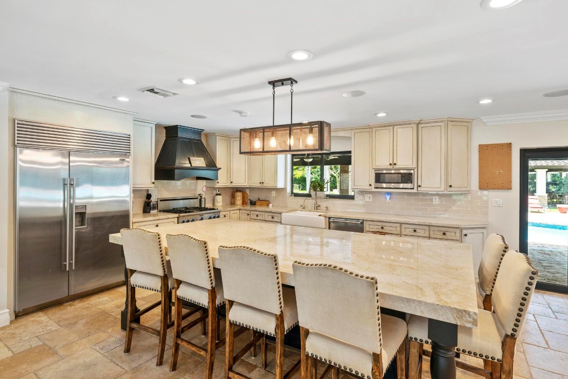 SUNSHINE RANCHES - Residential