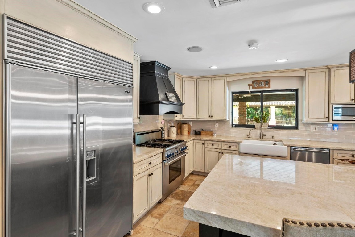 SUNSHINE RANCHES - Residential