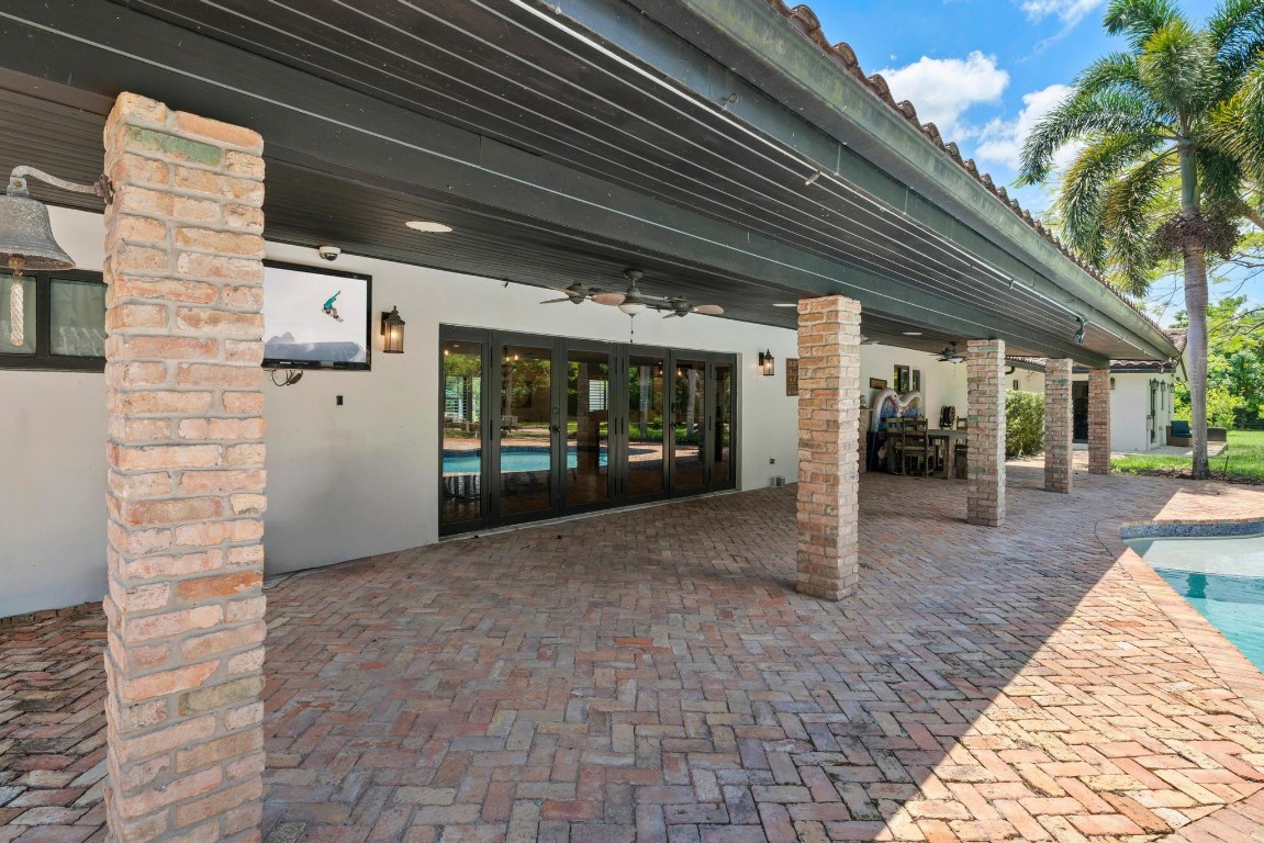 SUNSHINE RANCHES - Residential