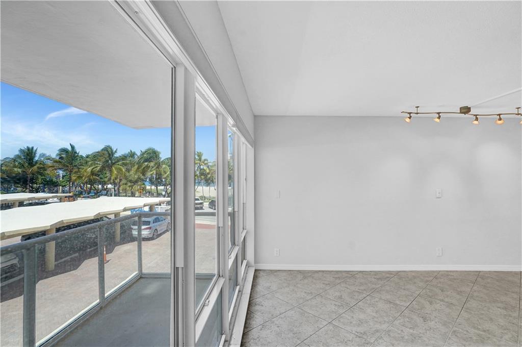 Sea Monarch - Residential