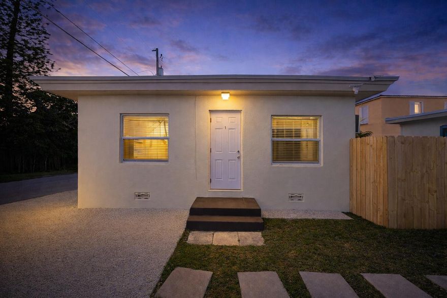 Clean, well-located rental in the heart of Hollywood! This 1 bed / 1 bath freestanding unit offers rare privacy with its own independent structure and fenced backyard—perfect for outdoor use. Inside features tile flooring, updated kitchen and bath, and in-unit washer & dryer for everyday convenience. Located just minutes from Downtown Hollywood's dining, shopping, and entertainment, and only 2.2 miles to Hollywood Beach. A couple blocks from Jefferson Park offering tennis, pickleball, basketball, racquetball, bocce, playground, and more. Small pets allowed. Fast approval and move-in ready. High-speed connectivity available with up to 5 GIG fiber internet (per AT&T) perfect for home-based work. Ideal for tenants seeking privacy, location, and functionality without compromise.