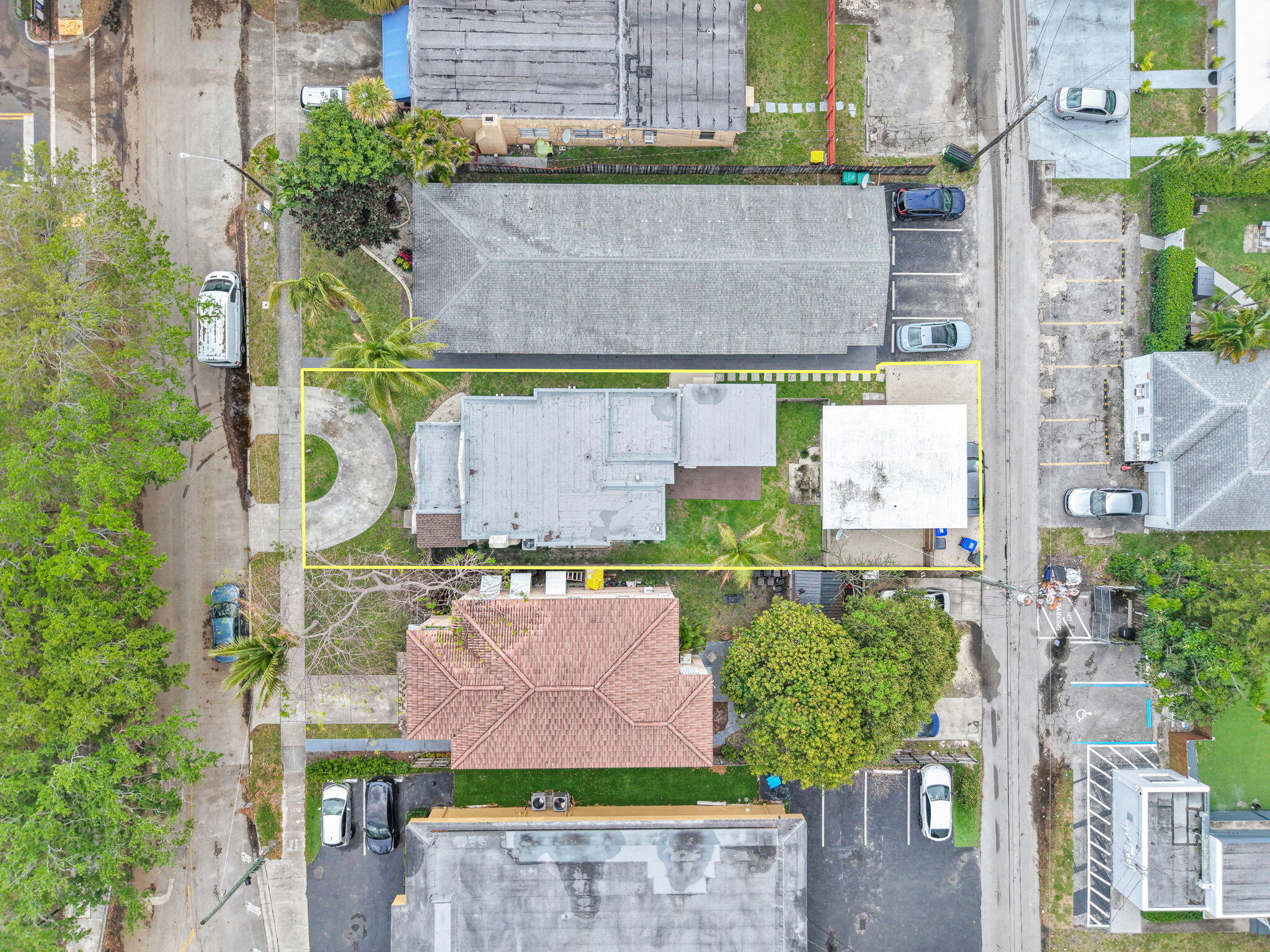 HOLLYWOOD - Residential Lease