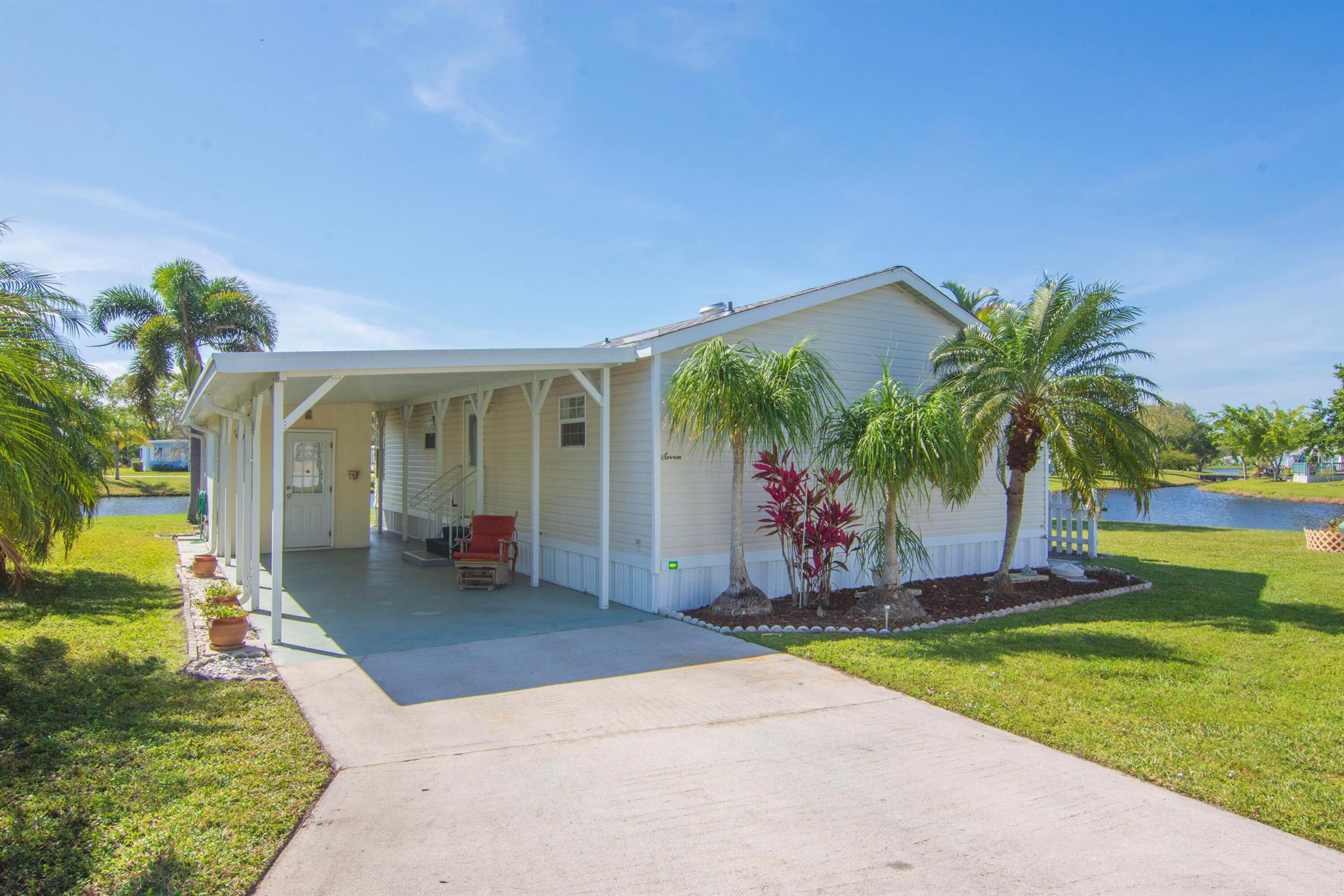 Spanish Lakes Riverfront - Residential