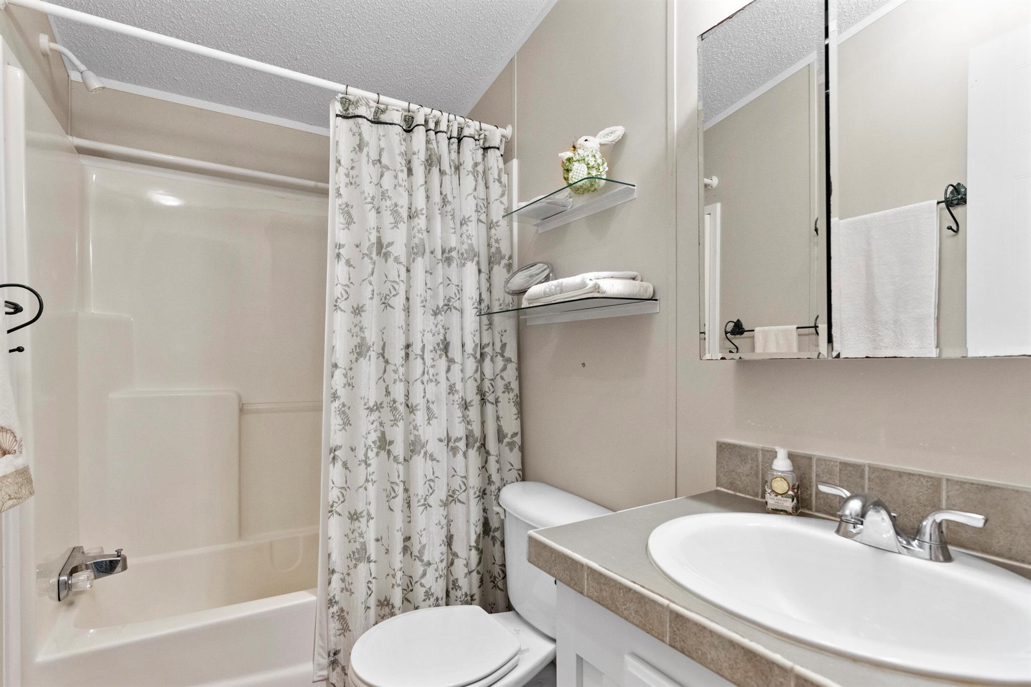 Spanish Lakes Riverfront - Residential