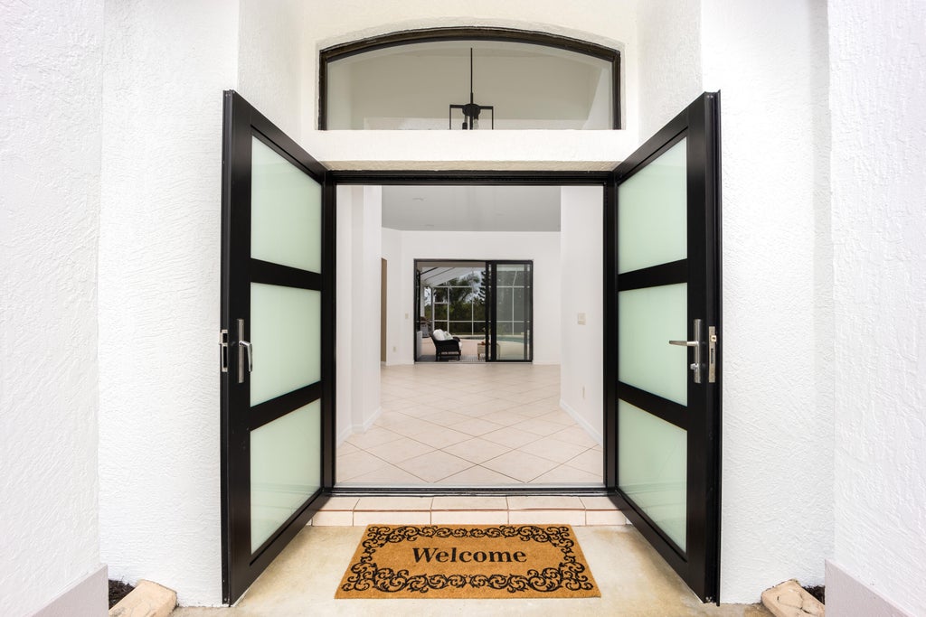 Photo of 5308 SW Landing Creek Drive, Palm City, FL 34990 (MLS # R10961497)