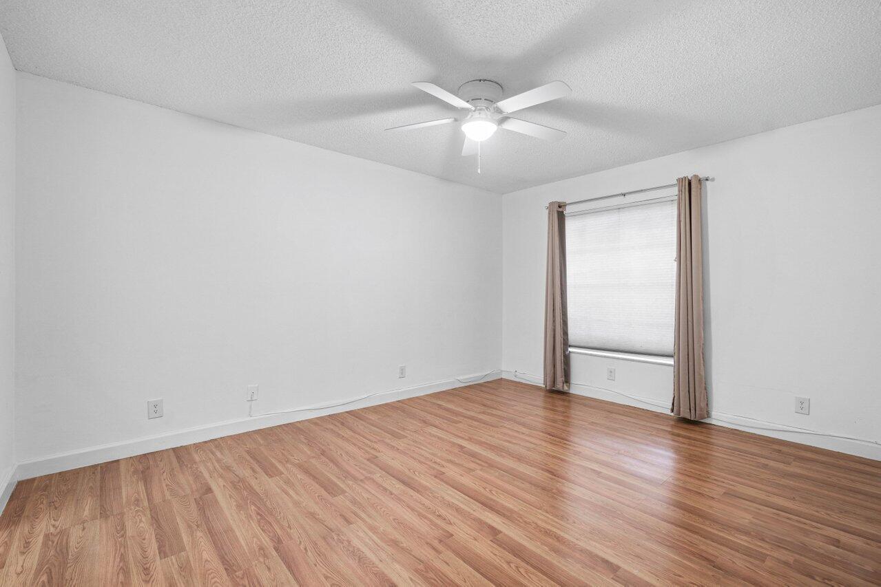 450 NW 20th Street 2080