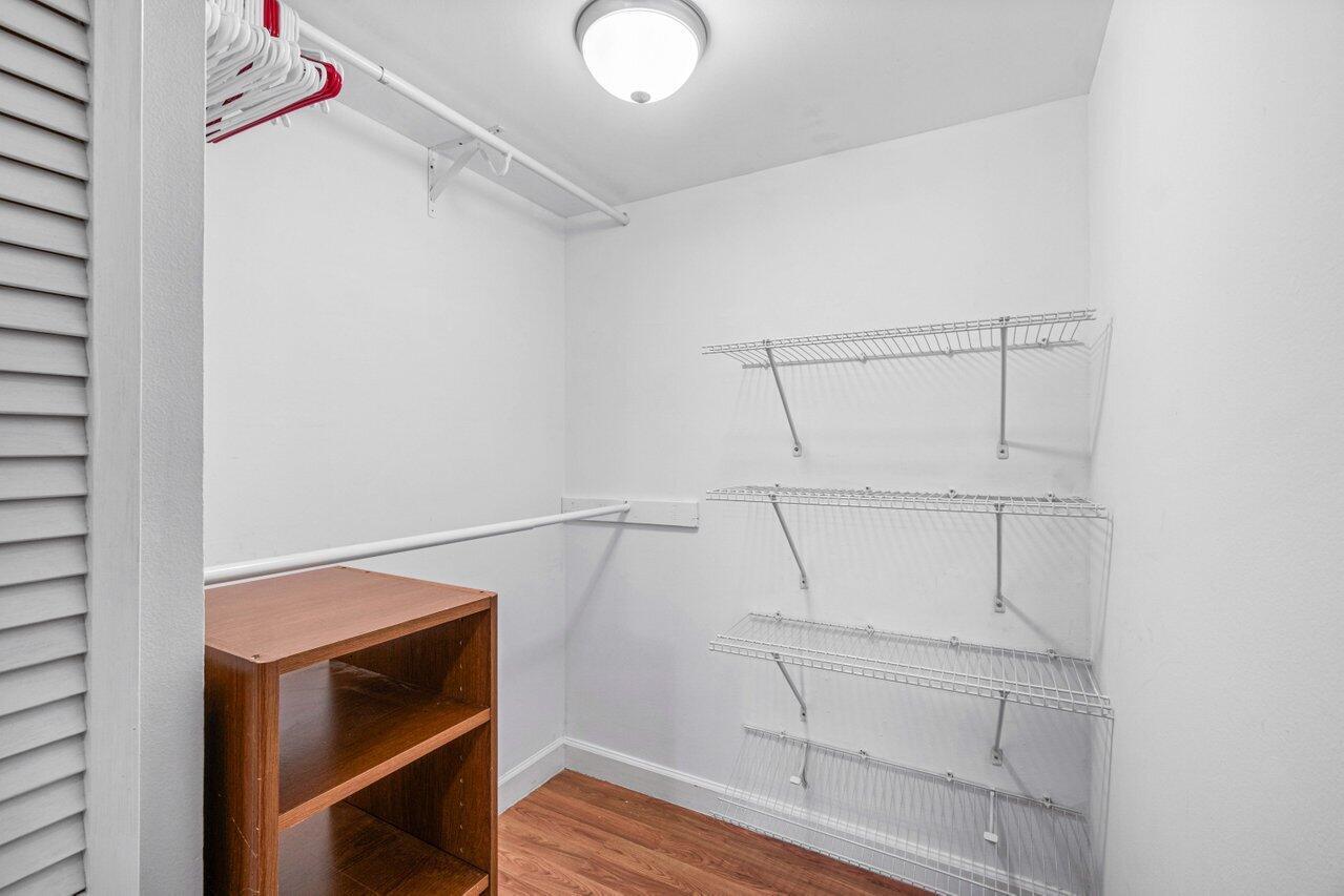 450 NW 20th Street 2080
