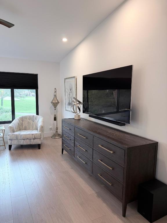 GLENEAGLES CONDO III - Residential