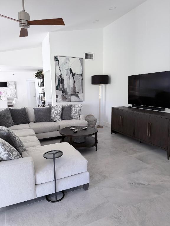 GLENEAGLES CONDO III - Residential