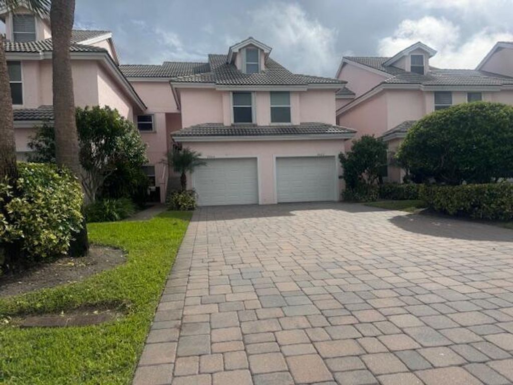 Photo of 2604 Fairway Drive N, Jupiter, FL 33477 (MLS # R11127649)