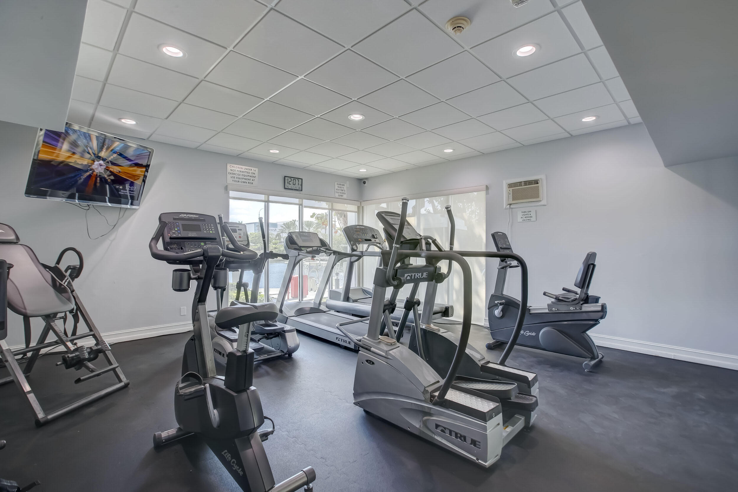 EAST POINT TOWERS CONDO - Residential