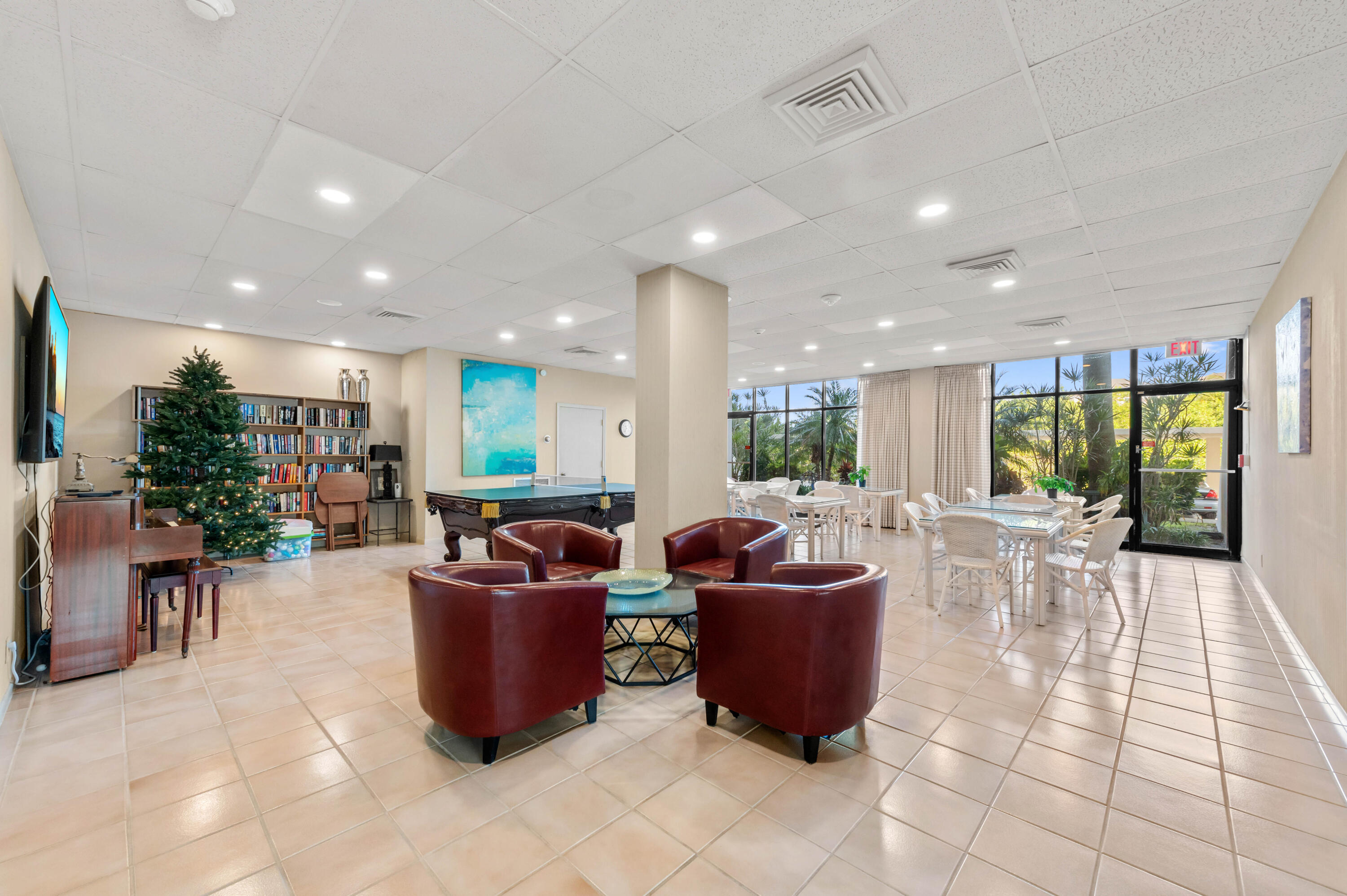 LANDS OF THE PRESIDENT CONDO 3 - Residential