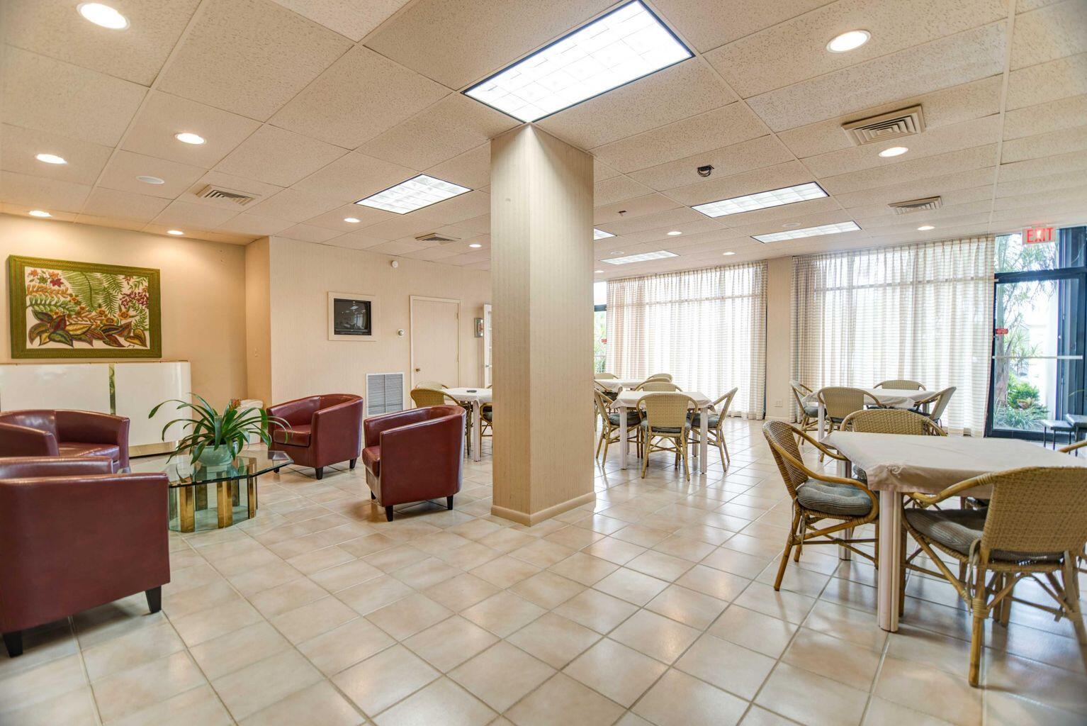 LANDS OF THE PRESIDENT CONDO 3 - Residential