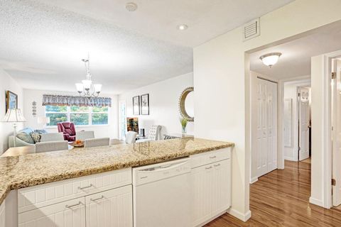 1502 S Lakeside Drive #303 Lake Worth Beach FL 33460